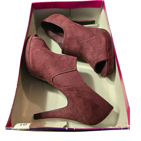 Fioni Berry Lively Shoes Peep Toe Bootie Size 10 5 Inch Heels Wine Color - Picture 8 of 9